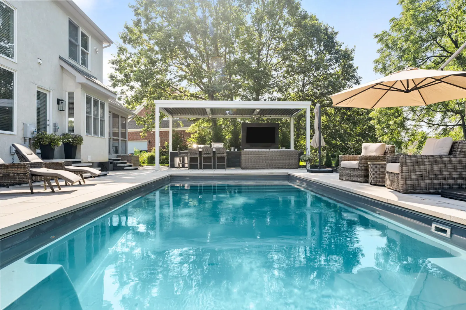 The Leisure Pools fiberglass pool gallery